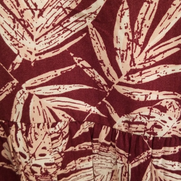 Abound Flouncy Wine, Pink & White Tank in Large - Picture 7 of 7